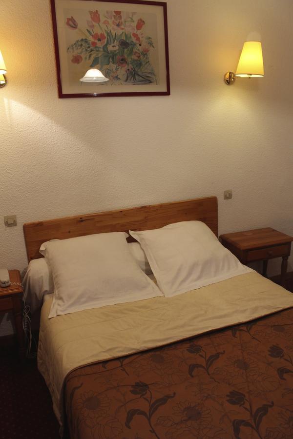 Hotel Du Champs De Mars Béziers Zewnętrze zdjęcie